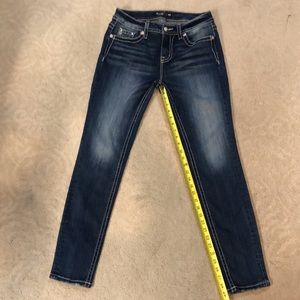 Miss Me Sz 28 mid-rise slim fit jeans w/turquoise & pearl embellishments. NWOT!